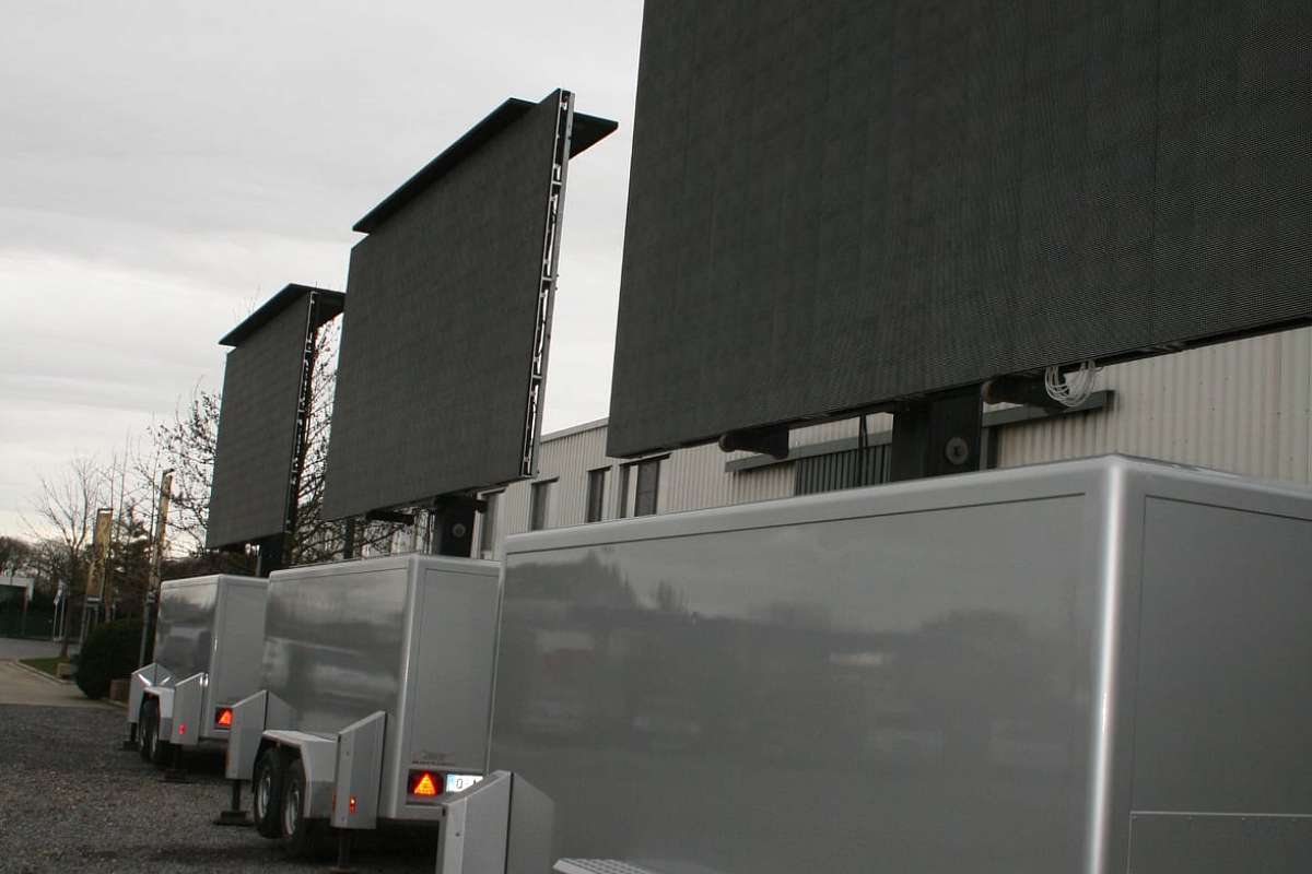 Mobile 12 - Mobile LED screen