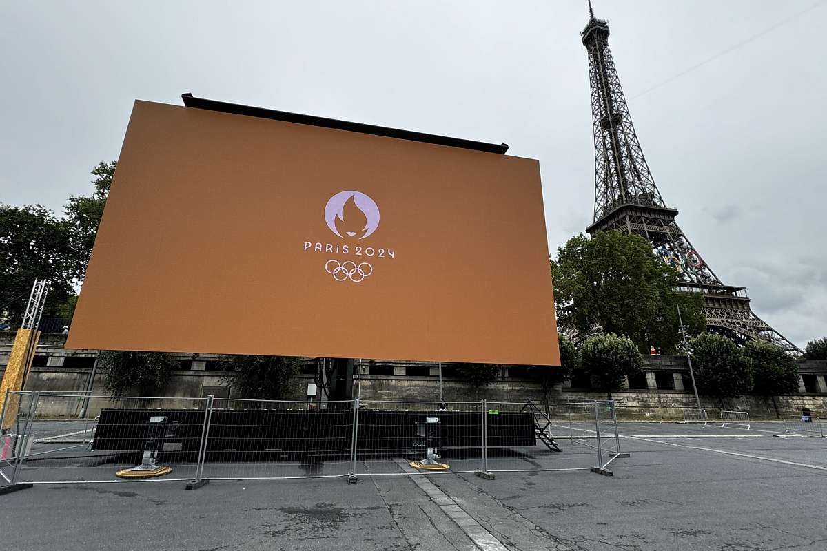 Jumbo 162 - World’s largest mobile LED screen